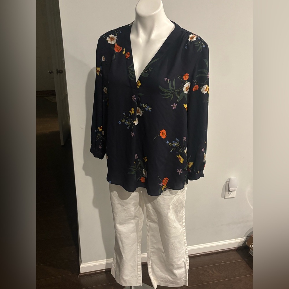 Vince Camuto Navy Floral V-Neck Blouse